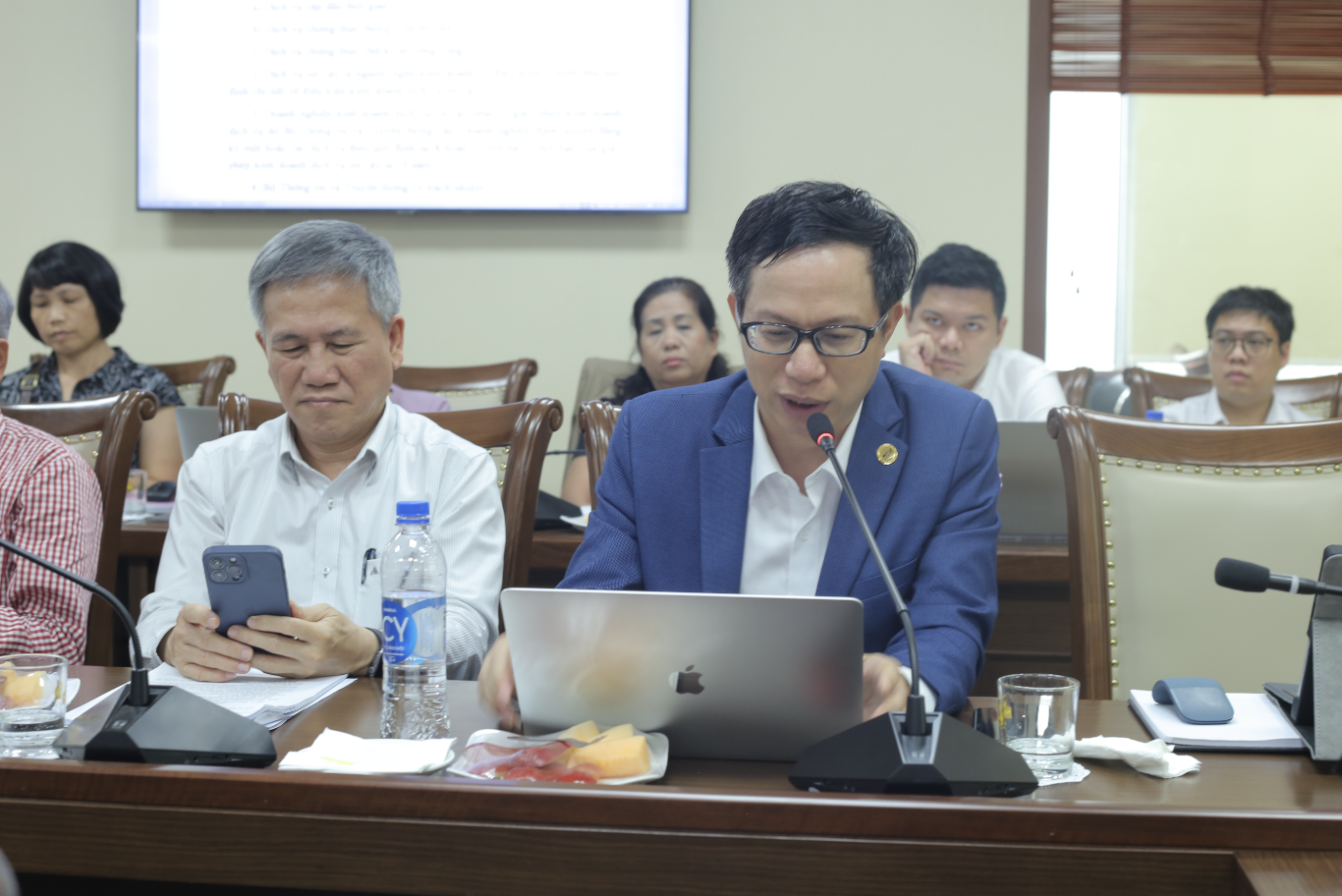 Ông Nguyễn Xuân Hoàng, Phó Chủ tịch HĐQT CTCP MISA đóng góp về nội dung chữ ký số được nhiều đại biểu quan tâm.
